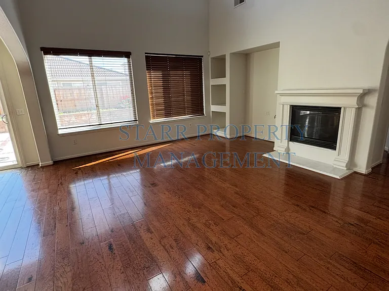 2146 Evening St — Photo 7