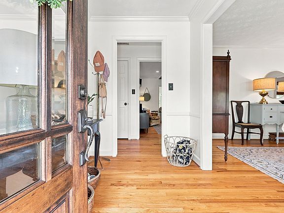 4th image of 24 Spring Forest Rd