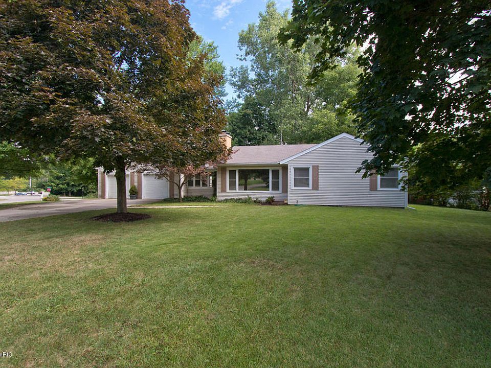 1st image of 60 Glenview Dr SE