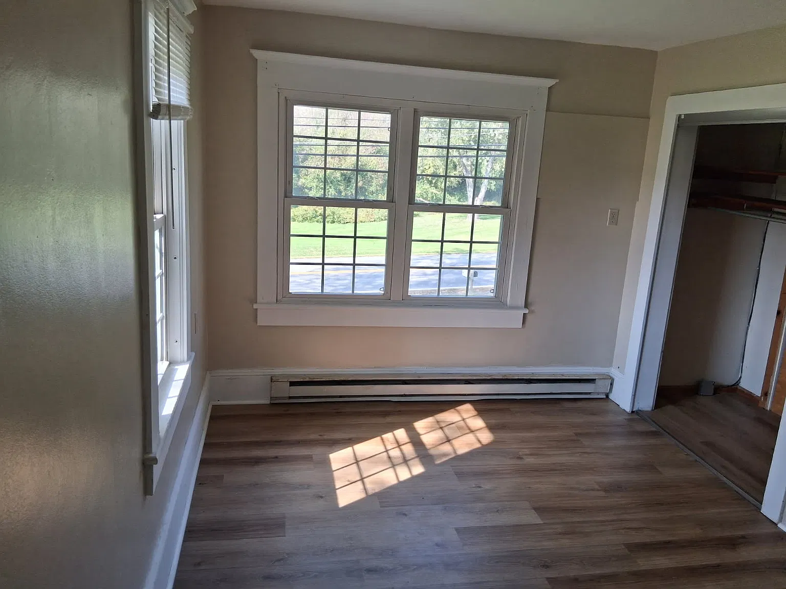 1833 Newton Ransom Blvd - Farmhouse Upstairs — Photo 3