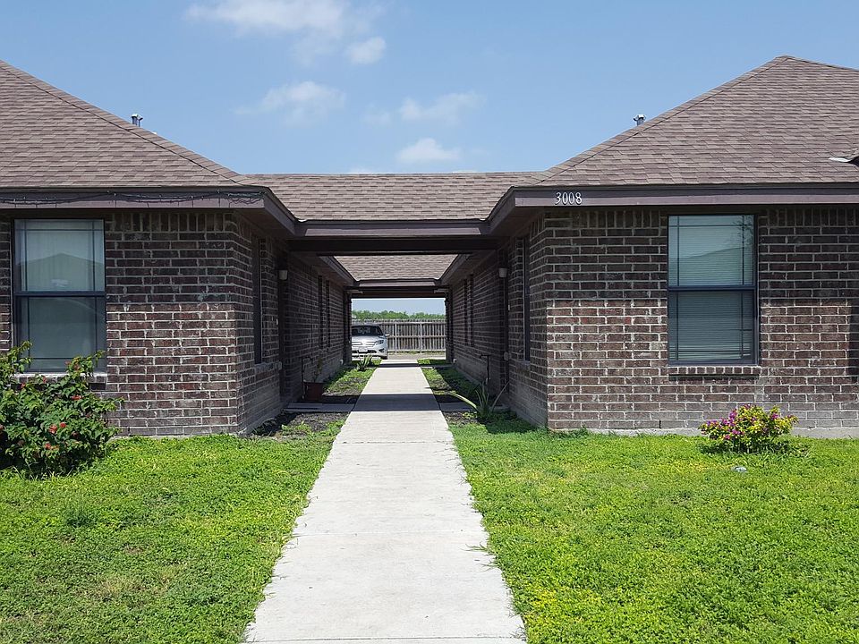 1st image of 3008 E Diamondhead Ave APT 1