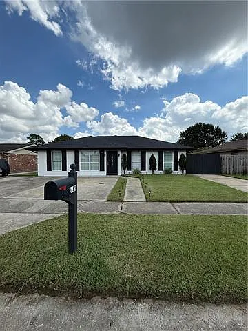 3 bed, 2.0 bath, 1500 sqft, $1,900 — Photo 1