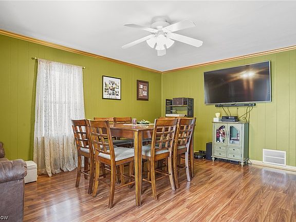 3rd image of 412 Archdale Ave