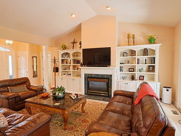 Living room with gas fireplace