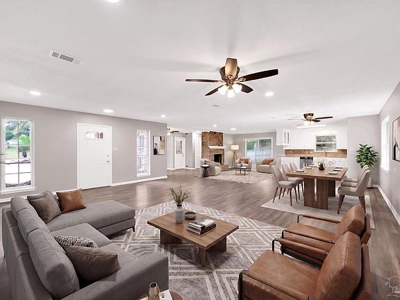 4th image of 302 Teakwood Cir