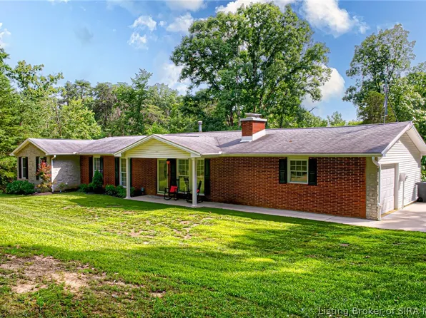 643 Dieterlen Road, Henryville, IN 47126