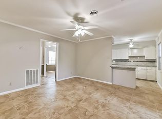 5762 Fontenelle Dr, Houston, TX 77035