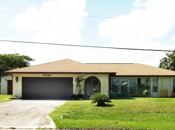 2086 SE Elmhurst Rd, Port Saint Lucie, FL 34952