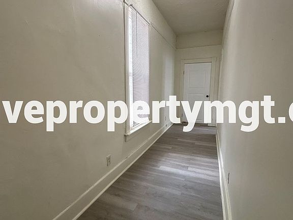 5th image of 961 Joseph Pl