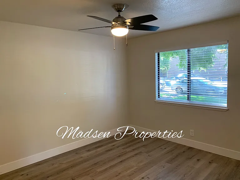 1340 W 4th St #2 — Photo 11