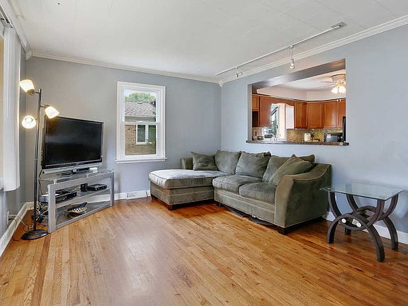 3rd image of 8510 Laramie Ave