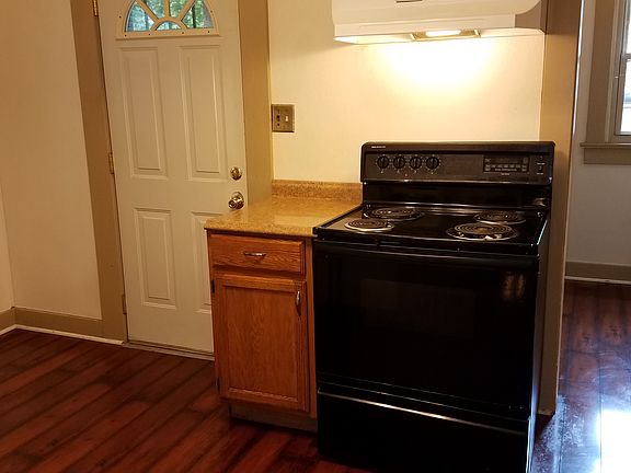 4th image of 47 Richmond Ave