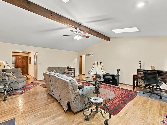 4th image of 14706 Faon Ct