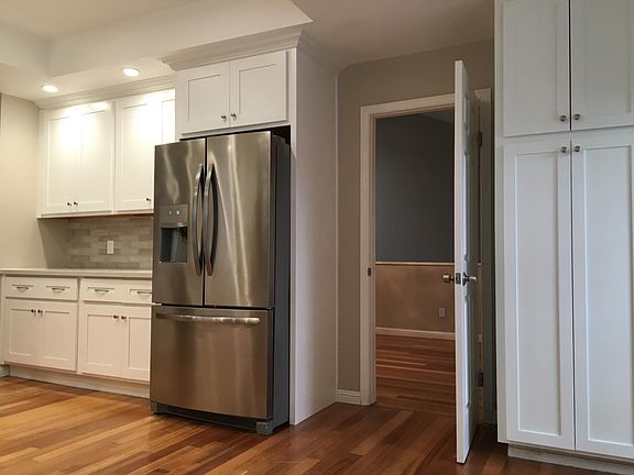 3rd image of 5927 Porto Alegre Dr