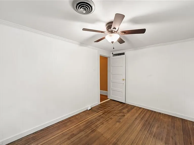 2083 Elizabeth Ave — Photo 19