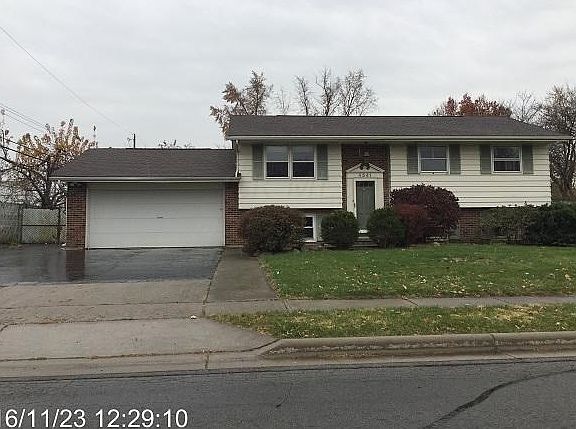 2nd image of 4541 Langley Ave