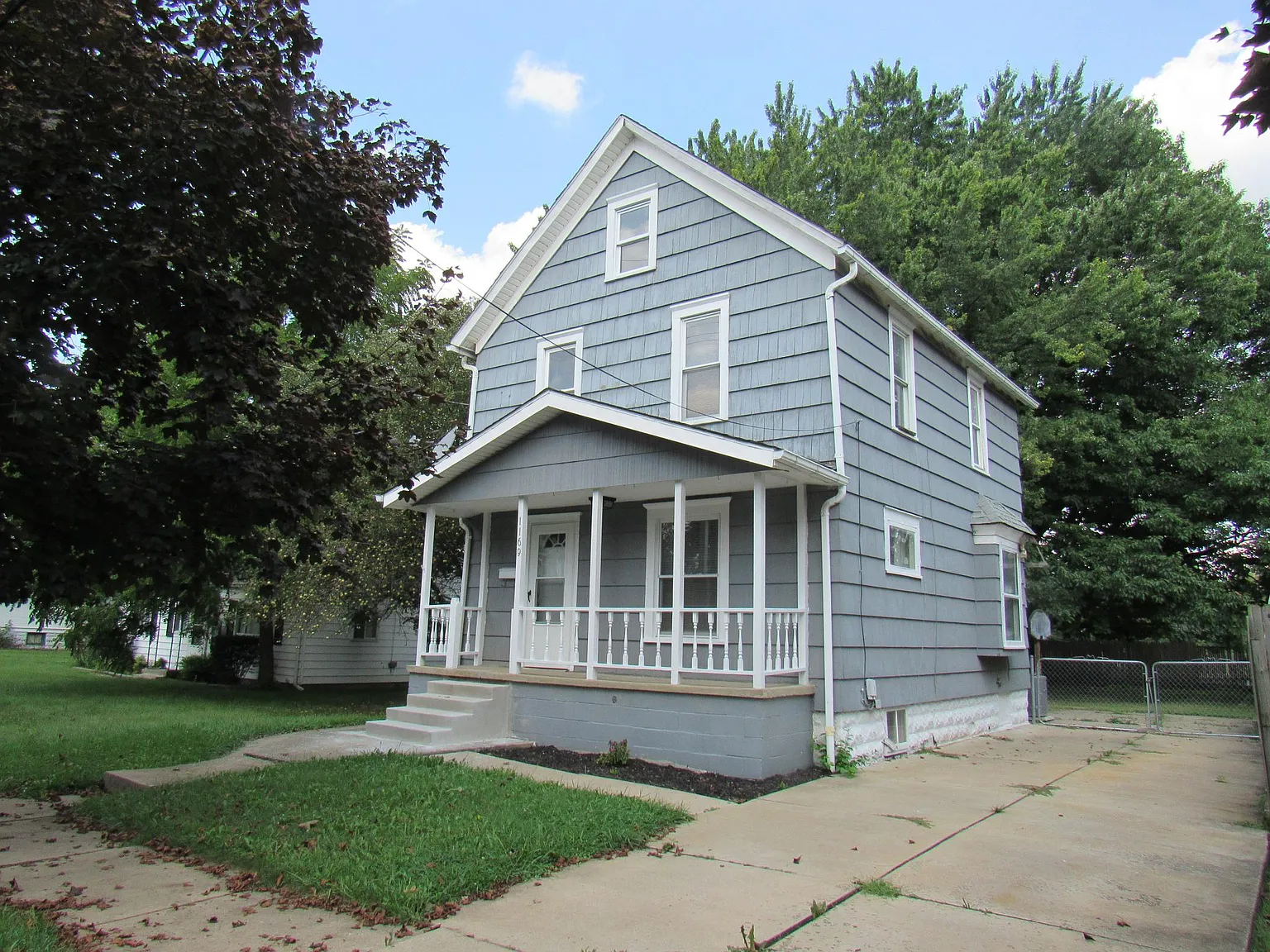 3 bed, 1112 sqft, $1,195 — Photo 1