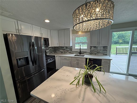 3rd image of 5075 Jaycox Rd