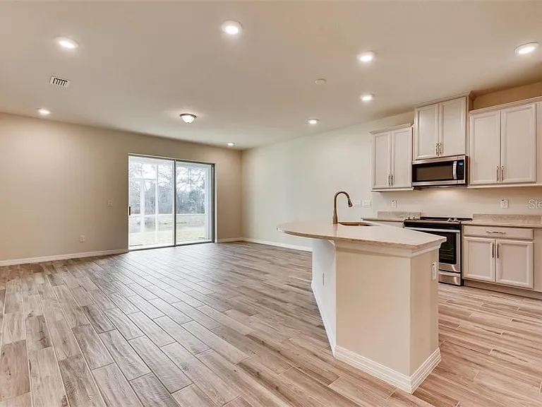 2850 Grand Kemerton Pl — Photo 6
