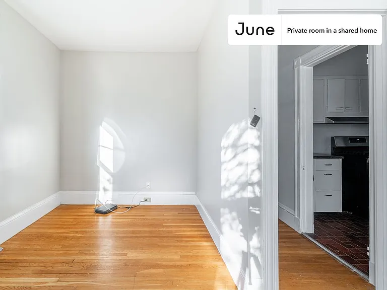 45 Montcalm Ave #C — Photo 3