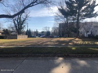 222 Vail Ct, Saint Joseph, MI 49085