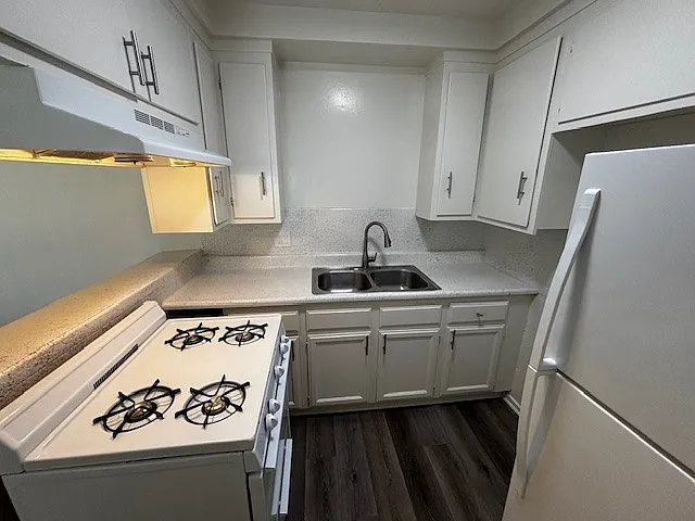12425 Harris Ave #B8 — Photo 27