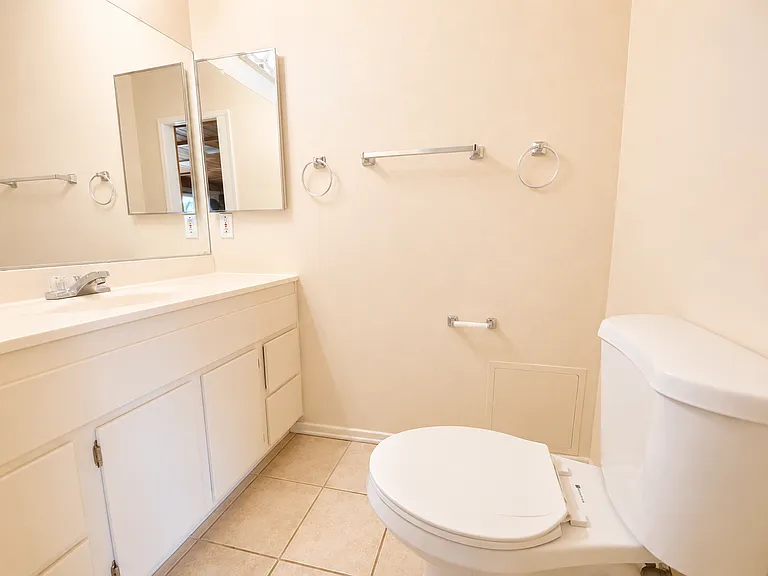508 N Vermont Ave — Photo 15