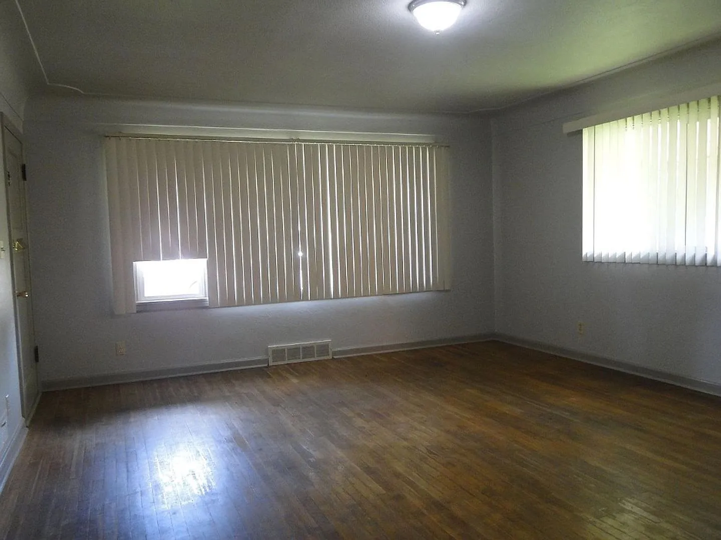 175 N. Stinson — Photo 3