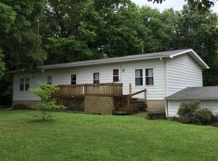 19540 State Route 15, Nashville, IL 62263