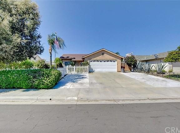 4th image of 42904 Masonic Dr