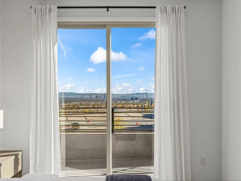 1503 Melodic Lark Dr — Photo 36