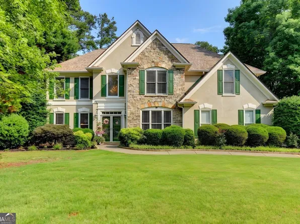 677 River Cove Ct, Dacula, GA 30019