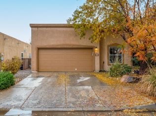 3795 Candelarias Ln NW, Albuquerque, NM 87107