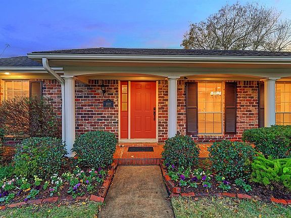 3rd image of 4609 Creekbend Dr