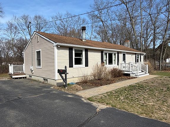 3rd image of 183 Millers Falls Rd