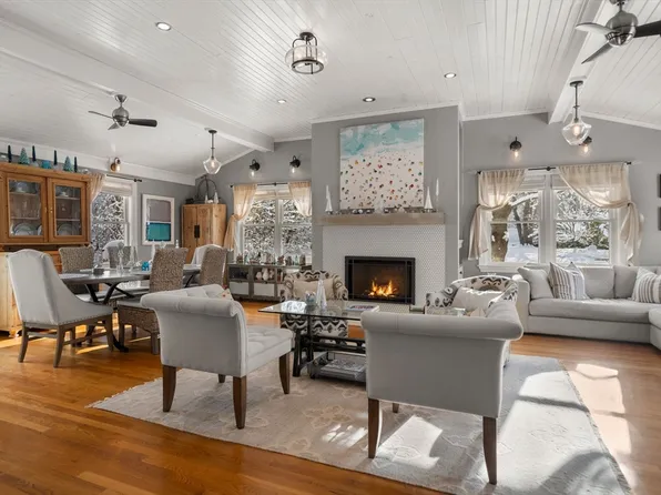 62 Oakland Street Ext, Natick, MA 01760