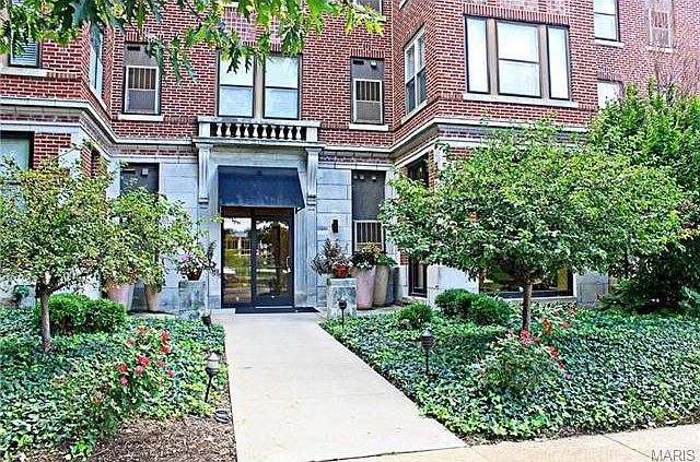 1st image of 5696 Kingsbury Ave #108