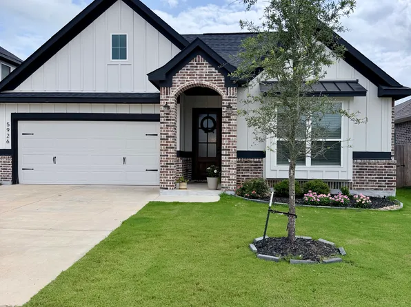 5926 Eldora Dr, College Station, TX 77845