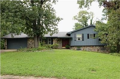 1st image of 607 Parlem Dr