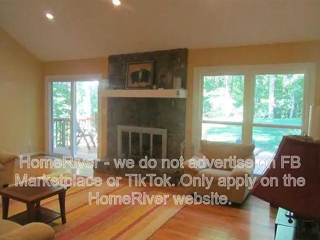 4 bed, 4.0 bath, 2797 sqft, $3,330 — Photo 4