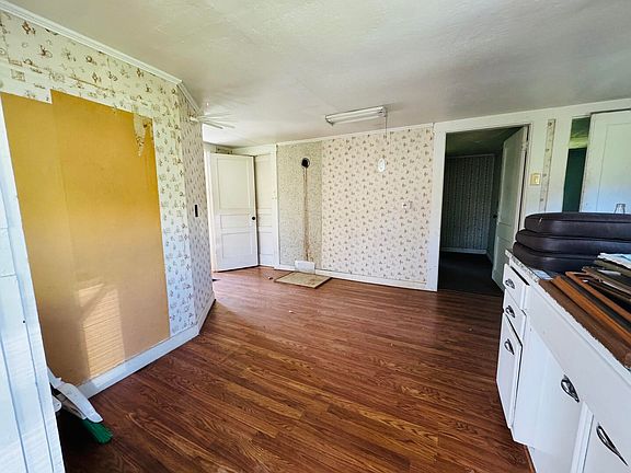 2nd image of 9 S Patten Road