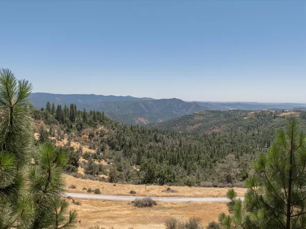 1202 Heather Dr, Murphys, CA 95247