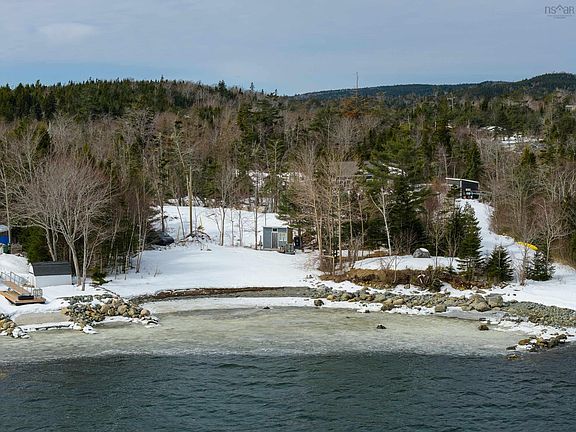 2nd image of 562 Myers Point Rd