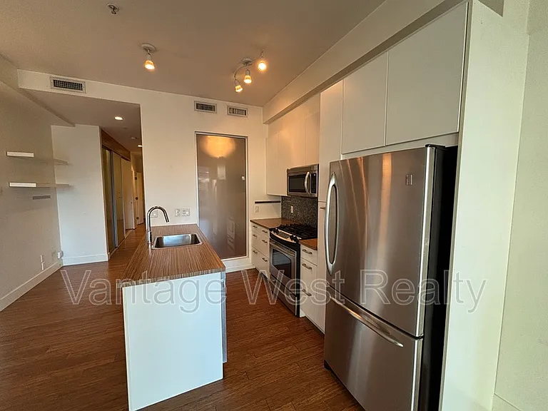 1289 Ellis St #218 — Photo 3