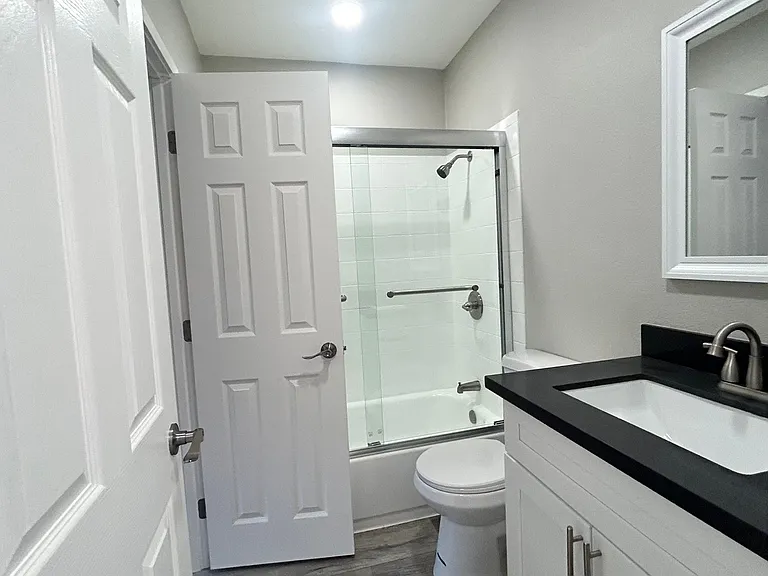 Palm View Apartments in Azusa — Photo 1