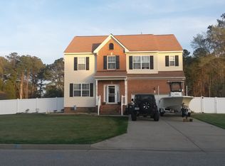 1 Volunteer Trl, Poquoson, VA 23662