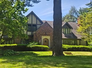 1011 W 56th St, Kansas City, MO 64113