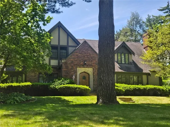 1011 W 56th St, Kansas City, MO 64113