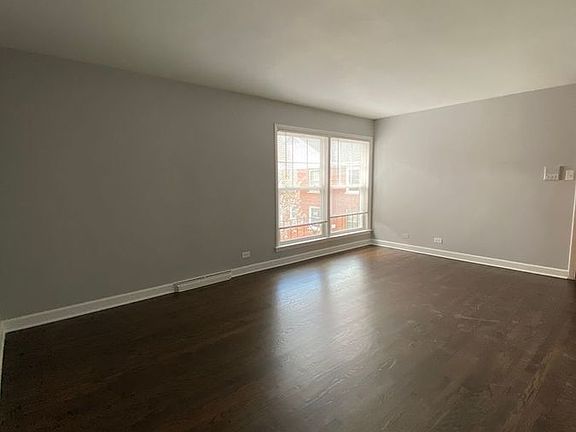 5th image of 11041 S Artesian Ave #2S
