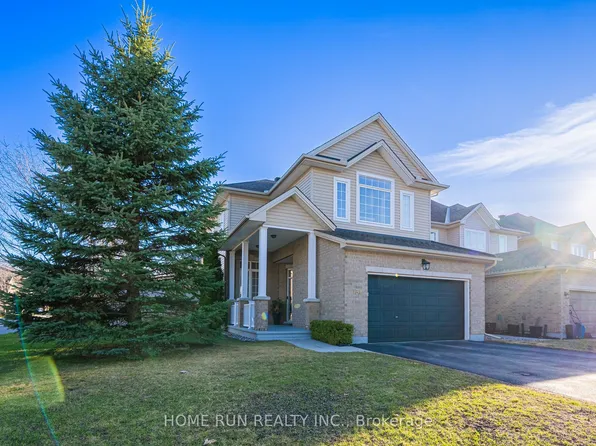 131 Kinghaven Cres, Ottawa, ON K2M 0C3